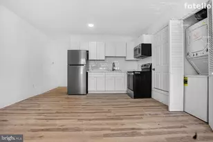 238 E Queen Ln, Philadelphia, PA 19144 - Photo 5