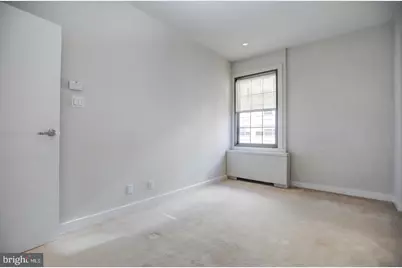 219 S 18th Street #1602, Philadelphia, PA 19103 - Photo 9