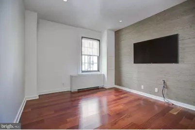 219 S 18th Street #1602, Philadelphia, PA 19103 - Photo 3