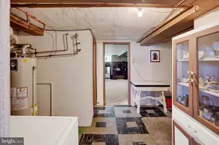 8849 Winchester Ave, Philadelphia, PA 19115 - Photo 25