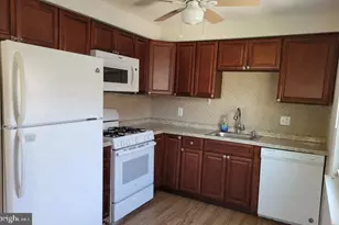 13085 Blakeslee Dr, Philadelphia, PA 19116 - Photo 7