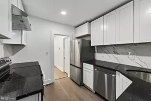 2029 Sigel St, Philadelphia, PA 19145 - Photo 7