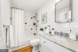 328 Spruce St, Philadelphia, PA 19106 - Photo 19