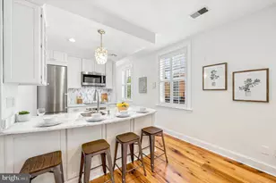 328 Spruce St, Philadelphia, PA 19106 - Photo 7