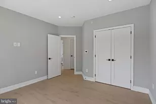527 Brown St, Philadelphia, PA 19123 - Photo 35