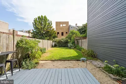 1217 E Oxford Street, Philadelphia, PA 19125 - Photo 9