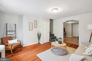 1217 E Oxford St, Philadelphia, PA 19125 - Photo 3