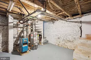 1217 E Oxford St, Philadelphia, PA 19125 - Photo 15