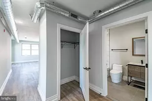 526 Brown St, Philadelphia, PA 19123 - Photo 11