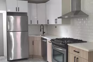 2324 Watkins St, Philadelphia, PA 19145 - Photo 5