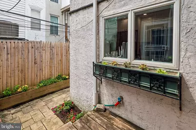 2438 Meredith Street, Philadelphia, PA 19130 - Photo 9