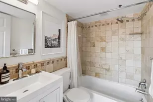 627 N 18th St, Philadelphia, PA 19130 - Photo 9