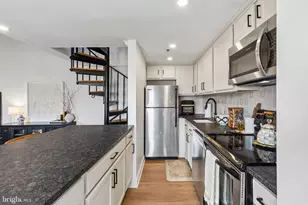 627 N 18th St, Philadelphia, PA 19130 - Photo 7