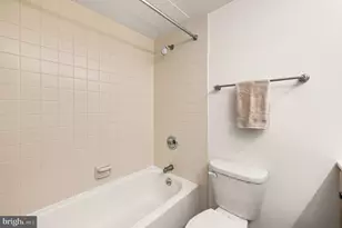 2018 Walnut St, Philadelphia, PA 19103 - Photo 17