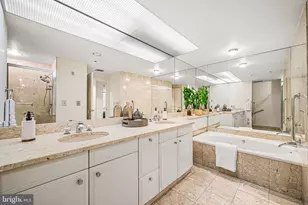 202 W Rittenhouse Square, Philadelphia, PA 19103 - Photo 21