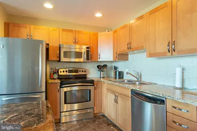 901 N Penn Street #R1107, Philadelphia, PA 19123 - Photo 7