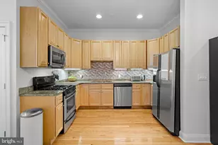 1903 Green St, Philadelphia, PA 19130 - Photo 11