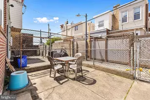 2436 E Hazzard St, Philadelphia, PA 19125 - Photo 17