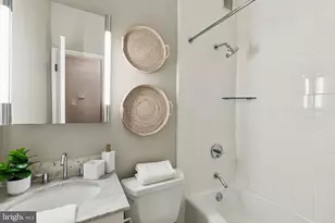 219 S 18th St, Philadelphia, PA 19103 - Photo 9