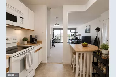 241 S 6th Street #608F, Philadelphia, PA 19106 - Photo 5