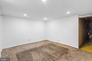 1639 Ashurst Rd, Philadelphia, PA 19151 - Photo 21