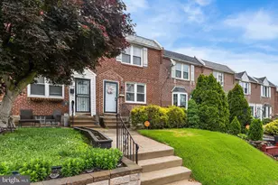 1639 Ashurst Rd, Philadelphia, PA 19151 - Photo 1