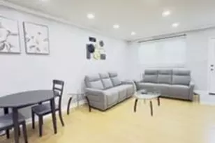 2545 S 9th St, Philadelphia, PA 19148 - Photo 5