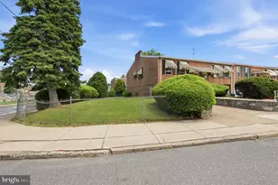 4201 Chalfont Pl, Philadelphia, PA 19154 - Photo 23