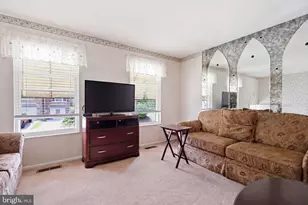 4201 Chalfont Pl, Philadelphia, PA 19154 - Photo 3