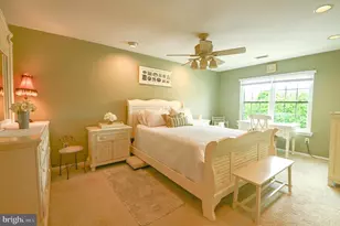 72303 Delaire Landing Rd, Philadelphia, PA 19114 - Photo 9