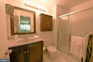 72303 Delaire Landing Rd, Philadelphia, PA 19114 - Photo 15