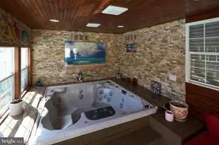8905 Springview Rd, Philadelphia, PA 19115 - Photo 27