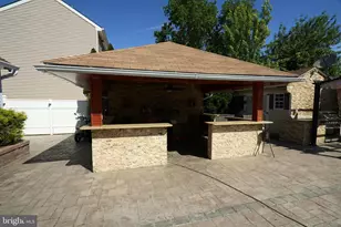 8905 Springview Rd, Philadelphia, PA 19115 - Photo 25