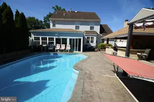 8905 Springview Rd, Philadelphia, PA 19115 - Photo 27