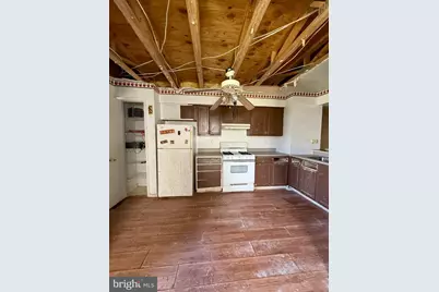 807 N 13th Street, Philadelphia, PA 19123 - Photo 9