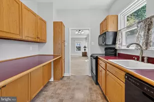1409 Bleigh Ave, Philadelphia, PA 19111 - Photo 23