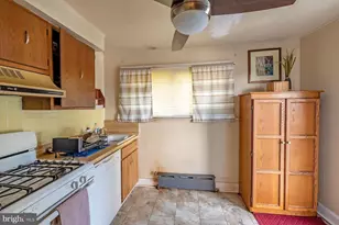 1018 N 64th St, Philadelphia, PA 19151 - Photo 11