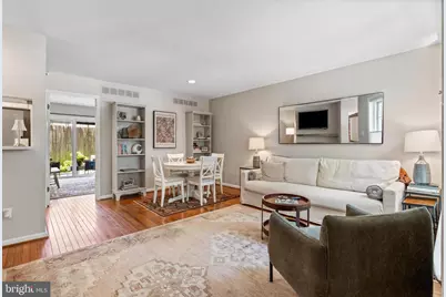 14 Newton Street #F27, Philadelphia, PA 19118 - Photo 7