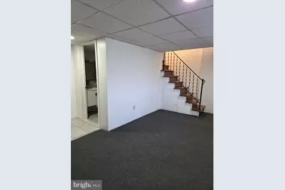 211 Lardner Street, Philadelphia, PA 19111 - Photo 29