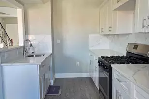 211 Lardner St, Philadelphia, PA 19111 - Photo 11