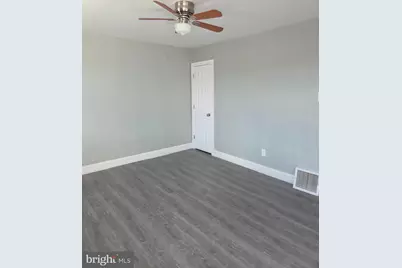 211 Lardner Street, Philadelphia, PA 19111 - Photo 17