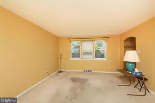 9210 Horatio Rd, Philadelphia, PA 19114 - Photo 5