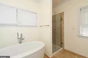 13113 Worthington Rd, Philadelphia, PA 19116 - Photo 29
