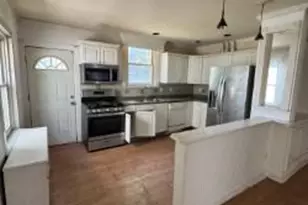 629 Fanshawe St, Philadelphia, PA 19111 - Photo 3