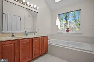 503 Ridgerun Ln, Philadelphia, PA 19111 - Photo 27