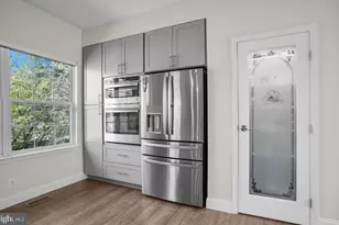 503 Ridgerun Ln, Philadelphia, PA 19111 - Photo 17
