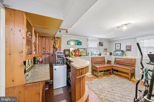 913 Lomond Ln, Philadelphia, PA 19128 - Photo 35