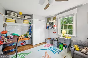 913 Lomond Ln, Philadelphia, PA 19128 - Photo 23
