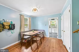 913 Lomond Ln, Philadelphia, PA 19128 - Photo 9