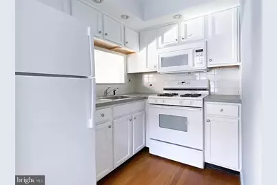 1701 Spruce Street #4R, Philadelphia, PA 19103 - Photo 5